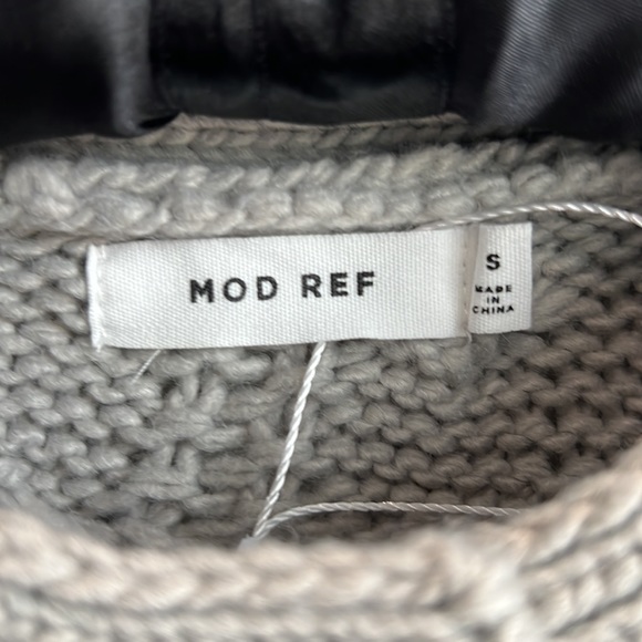 Mod Ref gray cardigan sweater size small - Picture 3 of 5